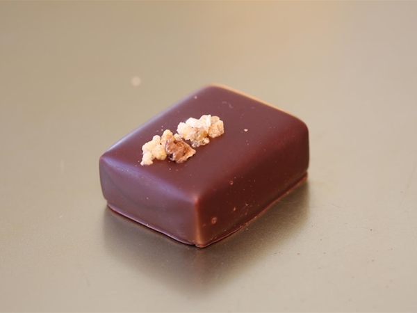 Gianduja noir bonbon