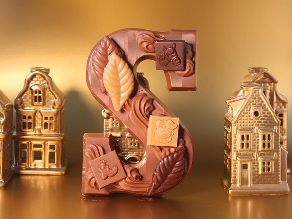 Chocolade letter melk massief