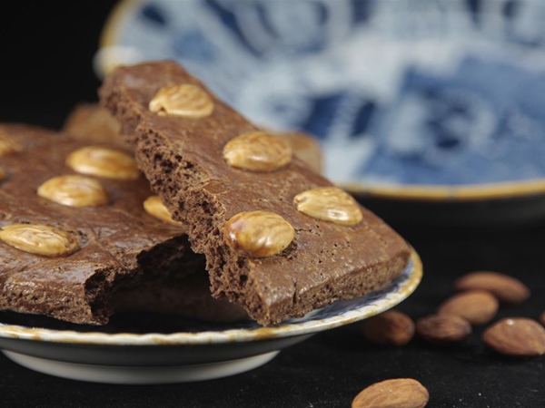 Brokspeculaas met amandelen